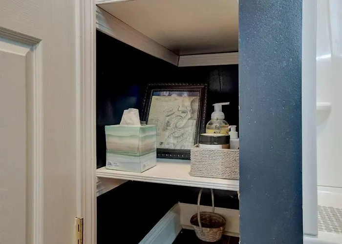 The Little Villa - 2Bed 1Bath Private Suite